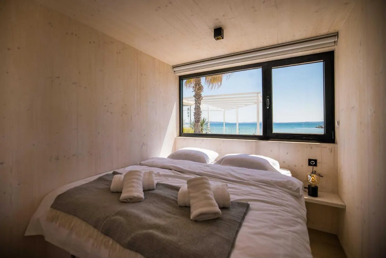Villa Arcadia Eco-Luxe Mobile Homes With Infinity Pool By Oiko Collection Privlaka  Kroatien